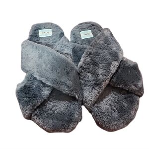 Tom's Gray Plush slippers. Size 9